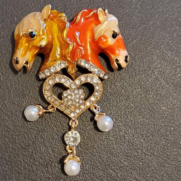 Jewelry - Horse Love Pin